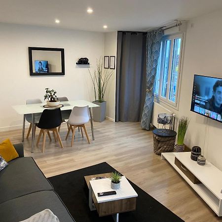 Appartement Cholet les Halles coté jardin Extérieur photo