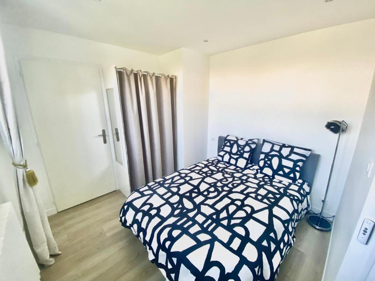 Appartement Cholet les Halles coté jardin Extérieur photo