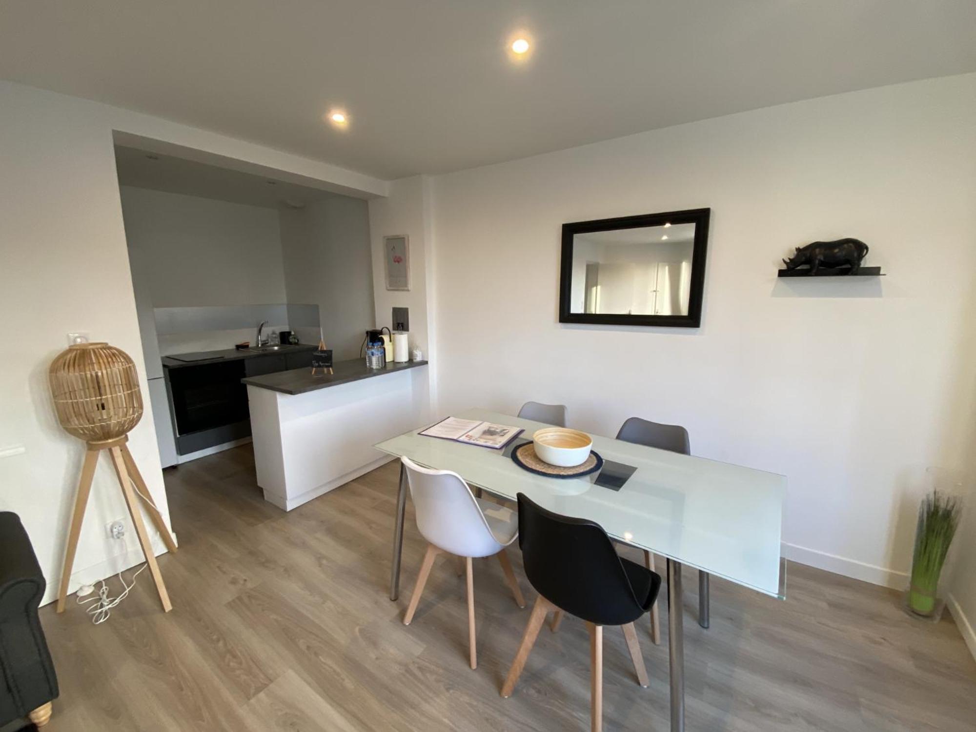 Appartement Cholet les Halles coté jardin Extérieur photo